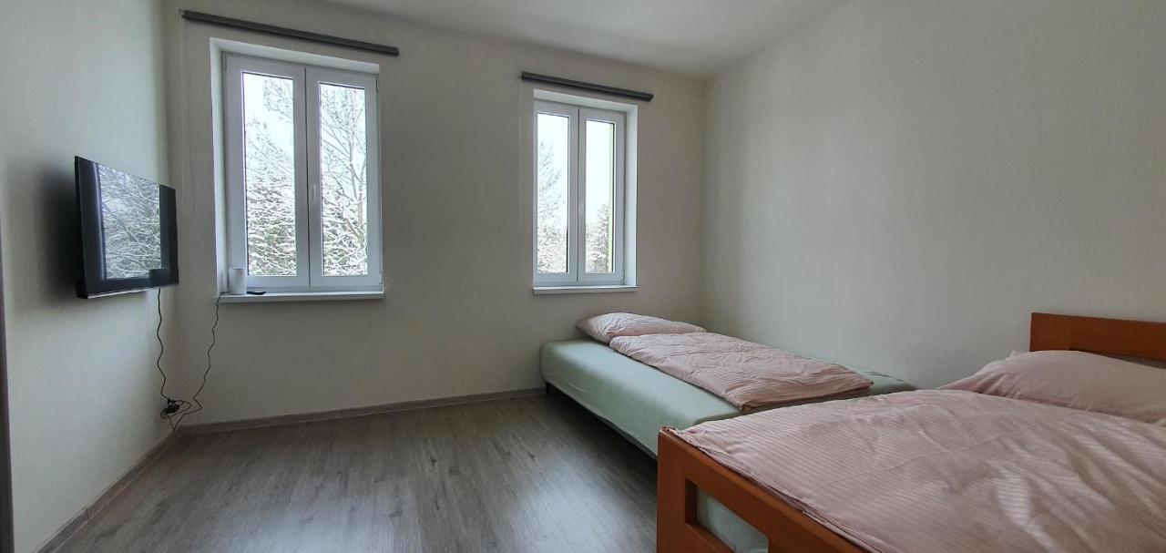 Apartment 35M2 การ์โลวีวารี ภายนอก รูปภาพ